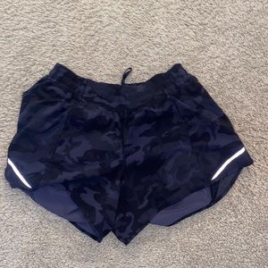 Lululemon Hotty hot shorts